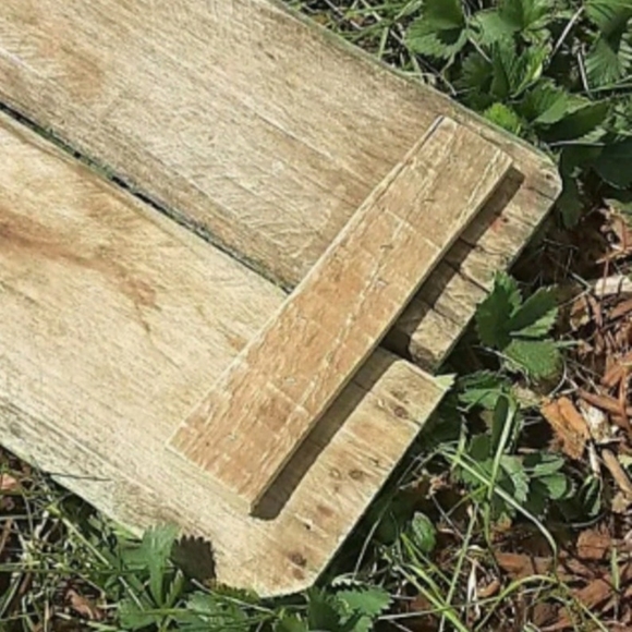 Cottontail Market Rescued Wood Garden Sign 20" Spring Easter Rabbit Wall Sign - Picture 9 of 10